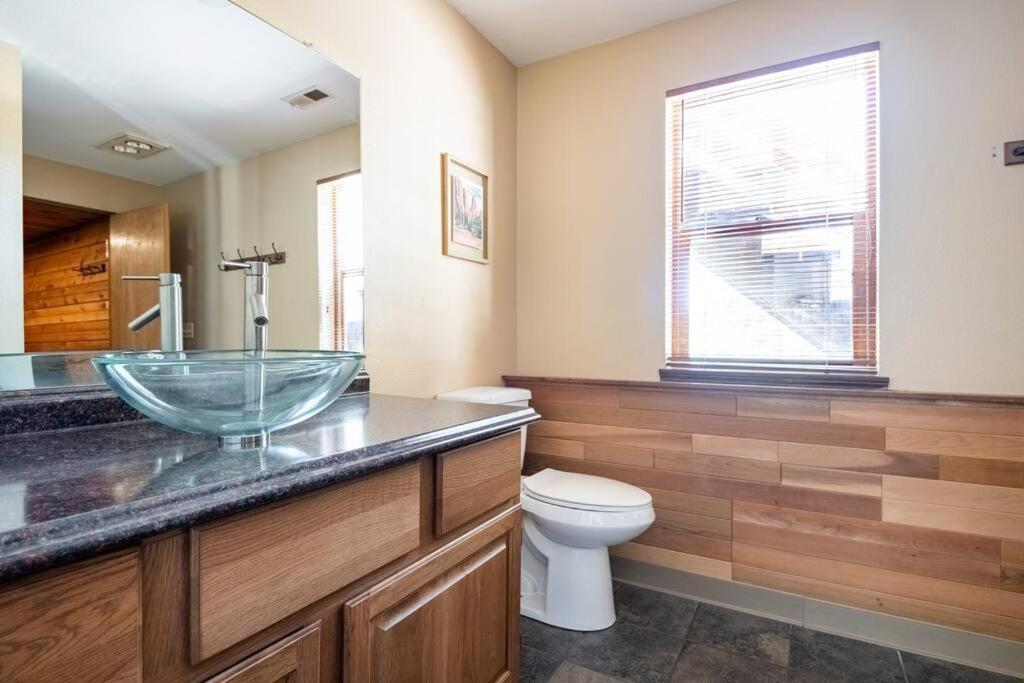 Private Hot Tub Overlooking Pikes Peak Уудланд Парк Екстериор снимка